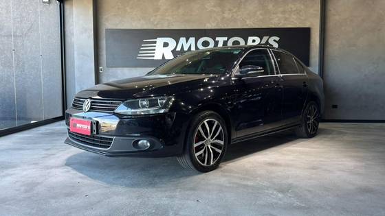 VOLKSWAGEN JETTA 2.0 TSI HIGHLINE 211CV GASOLINA 4P TIPTRONIC VOLKSWAGEN JETTA 2.0 TSI HIGHLINE 211CV GASOLINA 4P TIPTRONIC